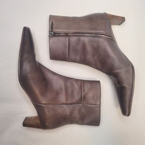 Bruno Magli Soft Brown Leather Kitten Heel Ankle Boots Size EU 38